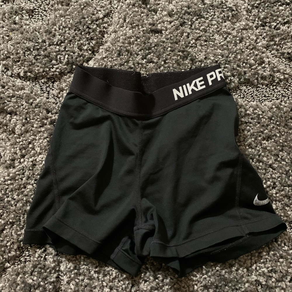 Women’s Nike spandex shorts size xs